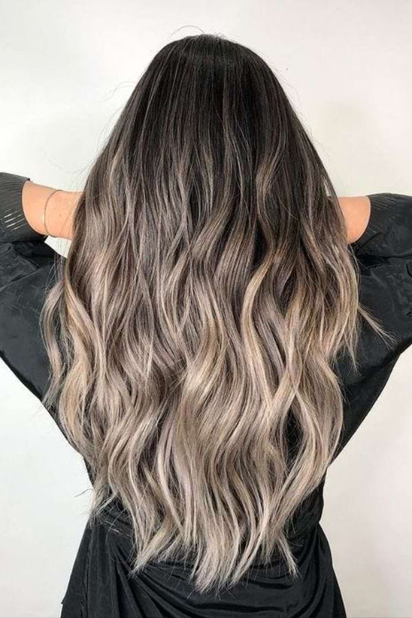 Dunkle Haare Mit Str hnen Sch ne Frisuren Visavis Friseur